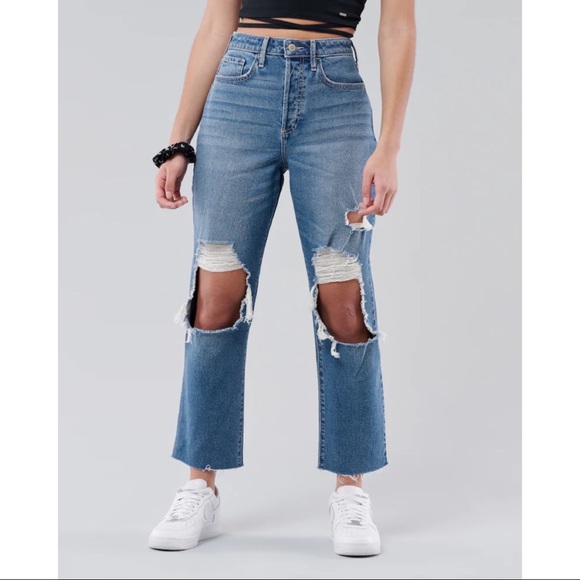Hollister Curvy Ultra High-Rise Vintage Straight Jeans - Picture 4 of 5